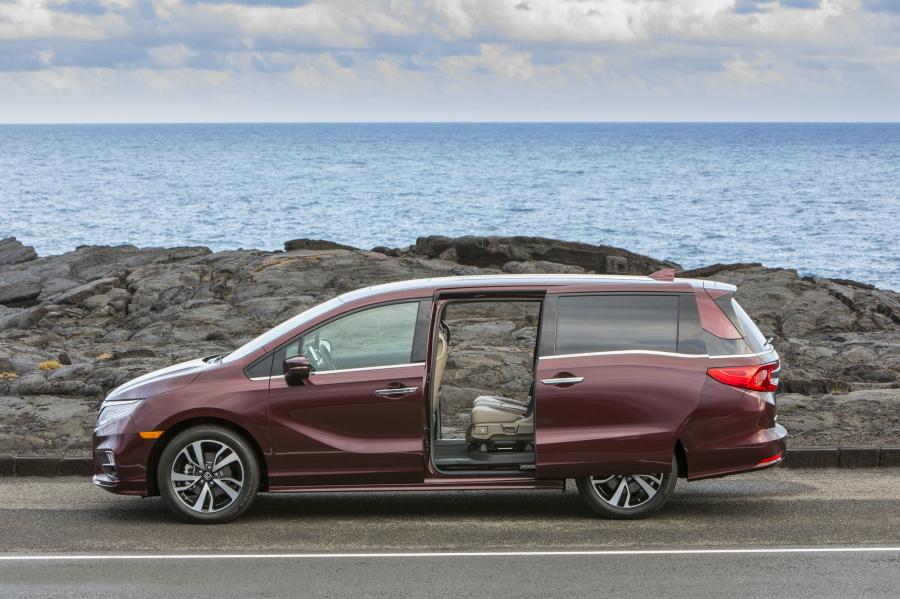  Honda Odyssey 2017 года  (фото 86 из 160)